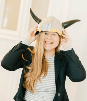 Svea-mit-Helm-Webiste